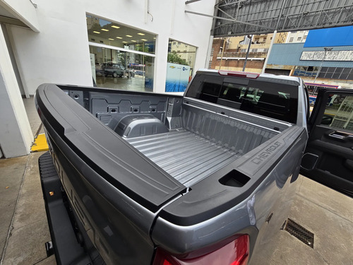 Chevrolet Silverado 5.3 V8 Z71 Trail Boss 2025