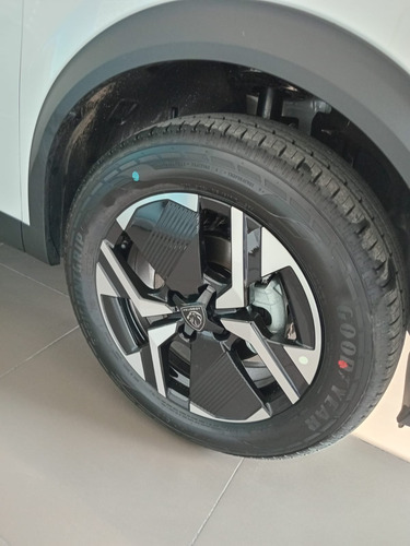 Peugeot 2008 1.6 Allure 2025