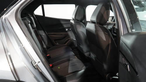 Peugeot 2008 1.0T Allure Cvt 2026