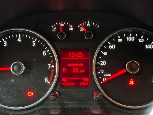 Volkswagen Gol 1.6 TREND 5P L12 2015