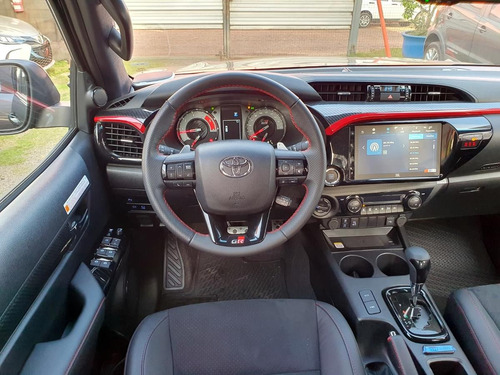 Toyota Hilux Hilux 2.8 Dc 4x4 GR-S IV Tdi At6 (204cv) 2025