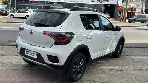 Renault Stepway 1.6 16V Intens C.A.B At 2023