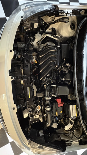 Nissan Versa 1.6 Sense Mt 2016