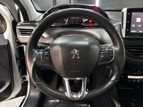 Peugeot 2008 1.6 FELINE L16 2018
