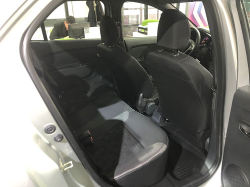 Renault Logan 1.6 16v Life 2025