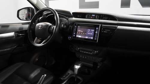 Toyota Hilux Pick-Up 2.8 Cd Srx 177cv 4x4 At 2017