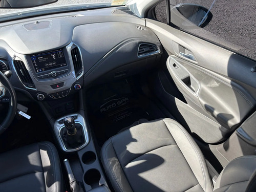 Chevrolet Cruze 4P 1.4T LT MT 2021