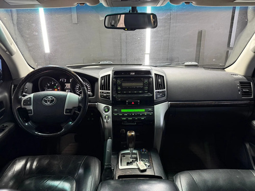 Toyota Land Cruiser 4.5 D4-D 200 VX AT 2013