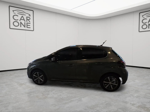 Peugeot 208 1.6 FELINE L16 2017