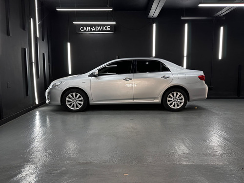 Toyota Corolla 1.8 SE-G L11 2013