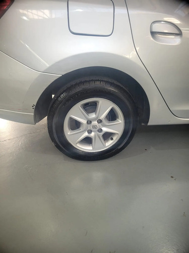 Renault Logan 1.6 Privilege 105cv 2015