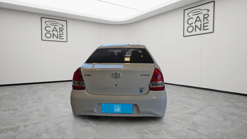 Toyota Etios 1.5 X MT6 4P 2022