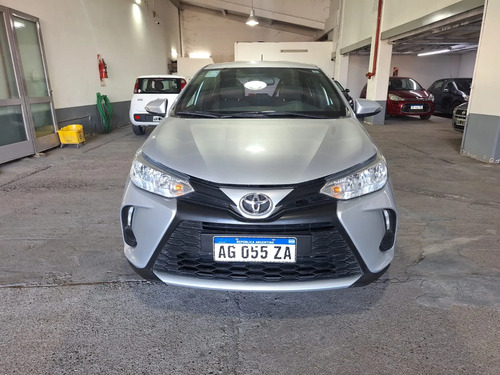 Toyota Yaris XS 1.5 6M/T 2023