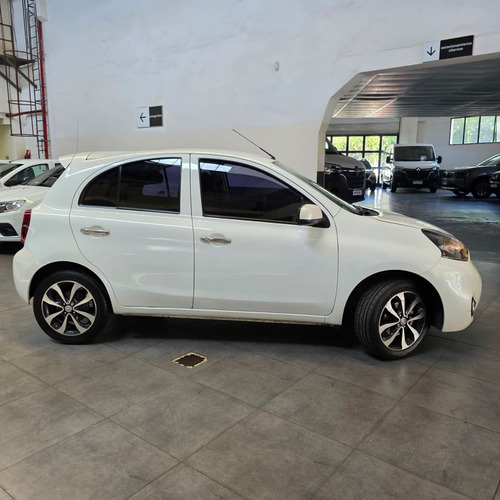 Nissan March 1.6 Advance Pure Drive 2017