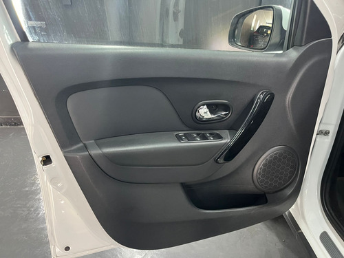 Renault Stepway 1.6 INTENS L19 2021