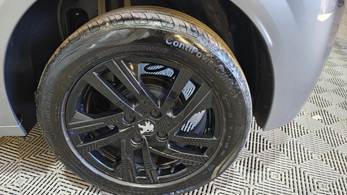 Peugeot 208 1.6 Style Mt 2023