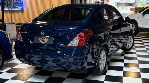 Nissan Versa 1.6 Exclusive At 2014