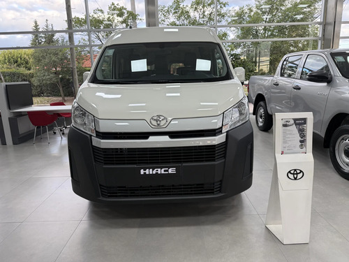 Toyota Hiace 2.8 Tdi Furgón 6At L2H2 3A 5P Nac. 2026