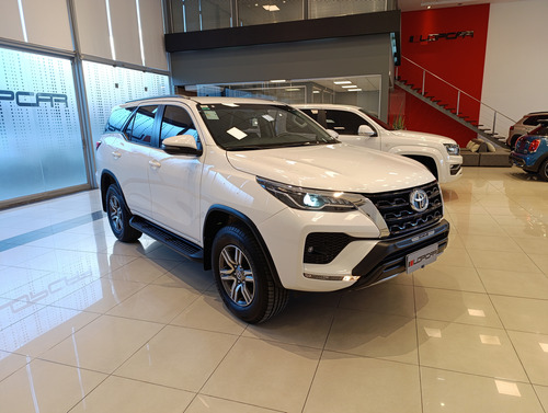 Toyota SW4 2.8 Sr 204Cv 4X4 7As At 2022