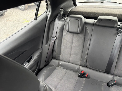 Peugeot 2008 ACTIVE T200 AM24 2024