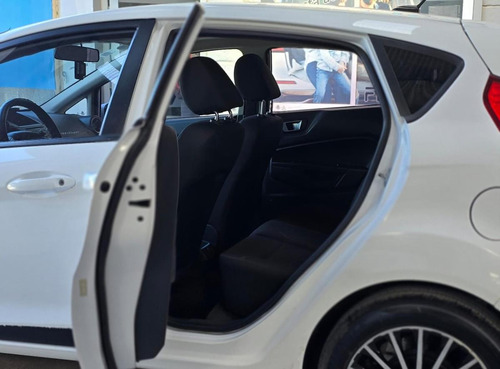 Ford Fiesta Kinetic Design 1.6 Se Plus 120cv 2014