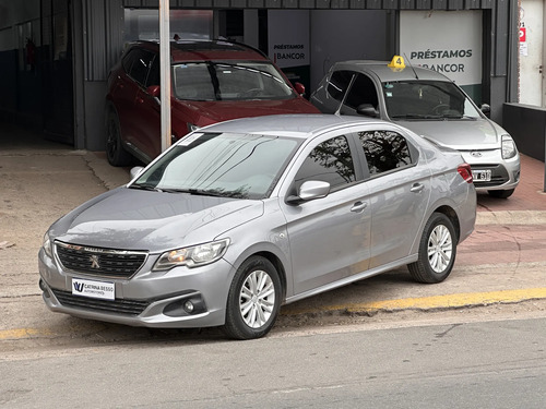 Peugeot 301 1.6 Allure 2018