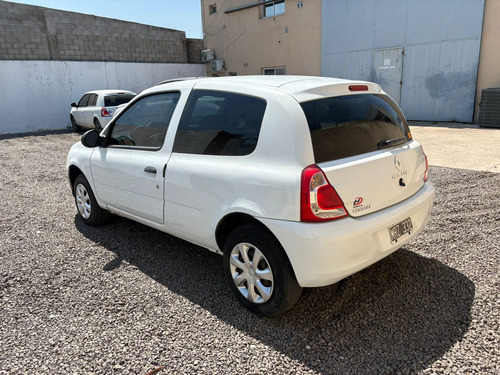 Renault Clio MIO 3P EXPRESSION PACK II 2013