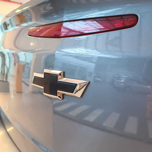 Chevrolet Onix plus 1.4 Joy Black 2020