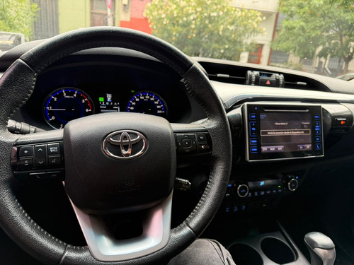 Toyota Hilux Pick-Up 2.8 Cd Srx 177cv 4x4 At 2016