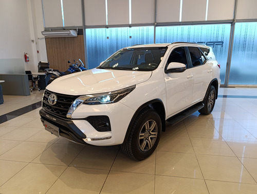 Toyota SW4 2.8 Sr 204Cv 4X4 7As At 2022