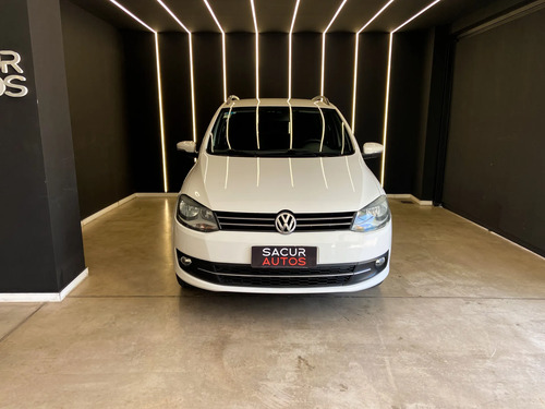 Volkswagen Suran 1.6 Comfortline 101cv 2014