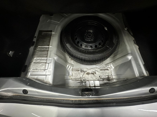 Renault Logan II 1.6 16V LIFE 2024