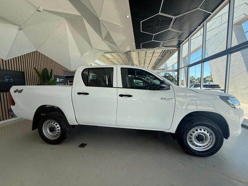 Toyota Hilux Pick-Up 2.4 Cd Dx 150cv 4x4 2025