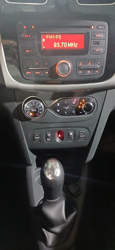 Renault Sandero 1.6 16V PRIVILEGE L15 2016