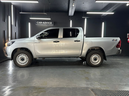 Toyota Hilux 2.4 TDI 4X4 DC DX L20 2021