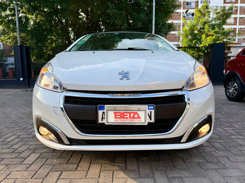 Peugeot 208 1.6 FELINE L16 2018