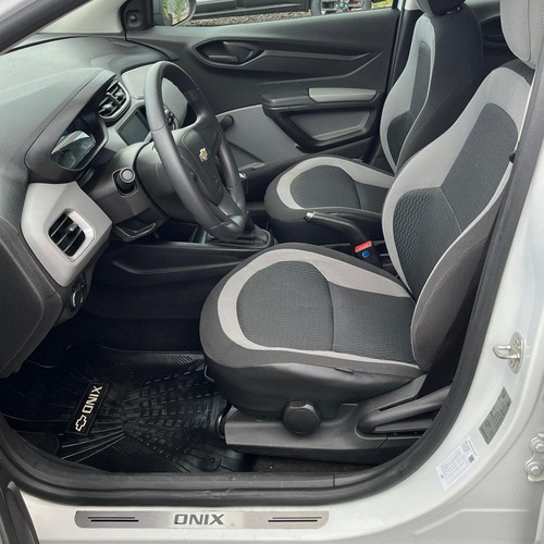 Chevrolet Onix 1.4 Lt Mt 98cv 2015