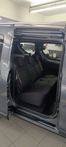 Renault Kangoo Ii 1.6 Sce Stepway 2026