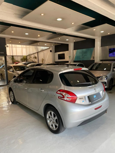 Peugeot 208 1.6 5p Allure Touch 2014