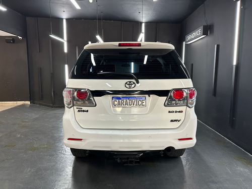 Toyota SW4 TDI SRV CUERO AT L12 2013