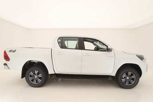 Toyota Hilux Pick-Up 2.8 Cd Srv 204Cv 4X4 At 2025