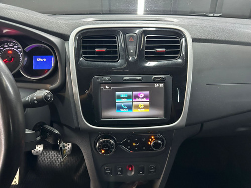 Renault Sandero 2.0 16V RS L16 2016