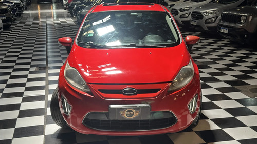 Ford Fiesta Kinetic 1.6 Design 120cv Titanium 2013