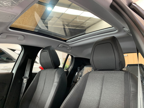 Peugeot 208 1.0T Allure Pack 2025