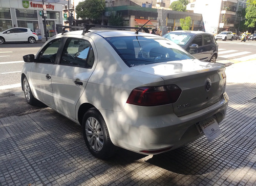 Volkswagen Voyage 1.6 TRENDLINE L17 2018