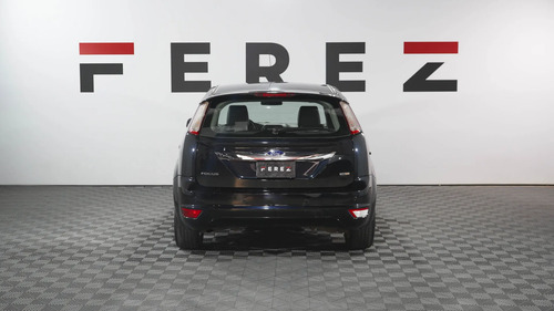 Ford Focus 2 1.8 Exe Sedan Tdci Ghia 2011