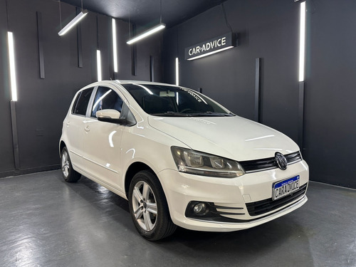 Volkswagen Fox 1.6 HIGHLINE 5P L15 2016