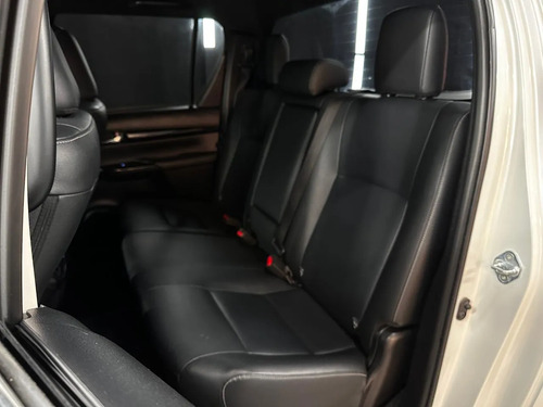 Toyota Hilux 2.8 TDI 4X2 DC SRX AT6 L16 2019