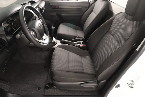 Toyota Hilux Chassi 2.4 Cs Dx 150cv 4x4 2025