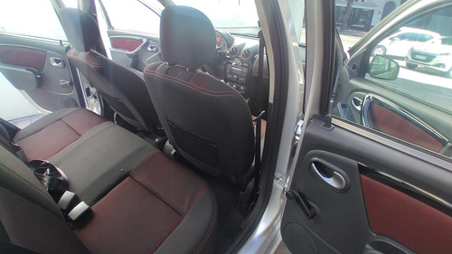 Renault Sandero Stepway 1.6 Confort 105cv 2014